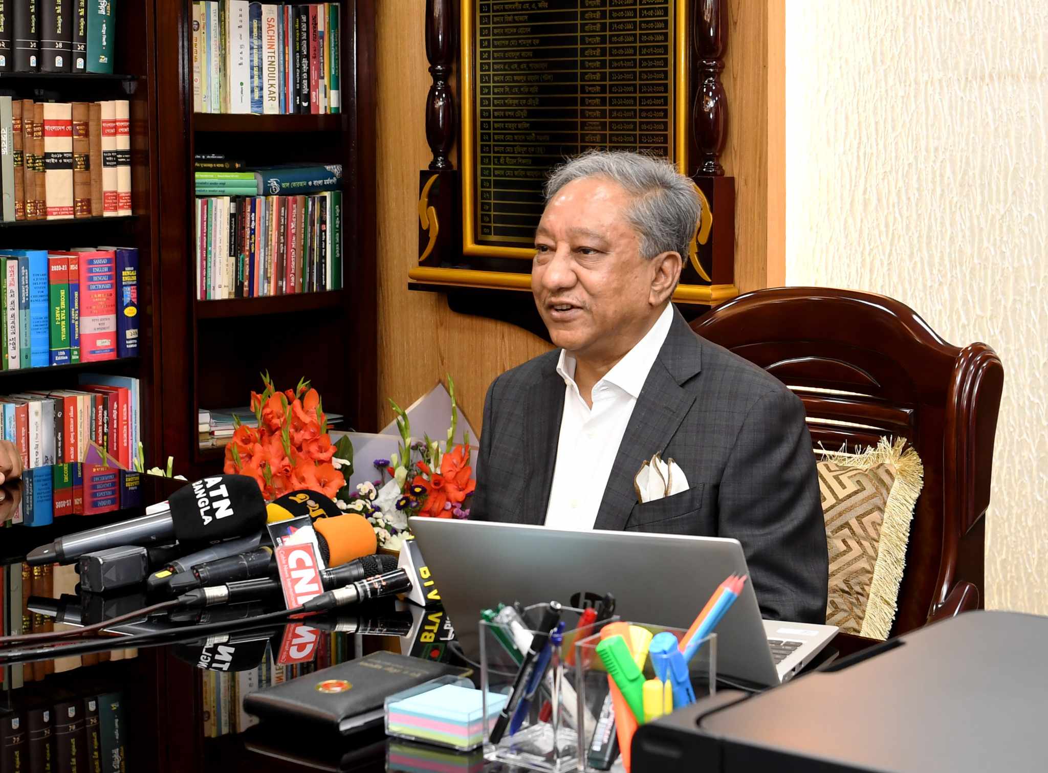 স্টেডিয়াম নয়, খেলার মাঠকে প্রাধান্য দিতে চান নবনিযুক্ত যুব ও ক্রীড়ামন্ত্রী নাজমুল হাসান