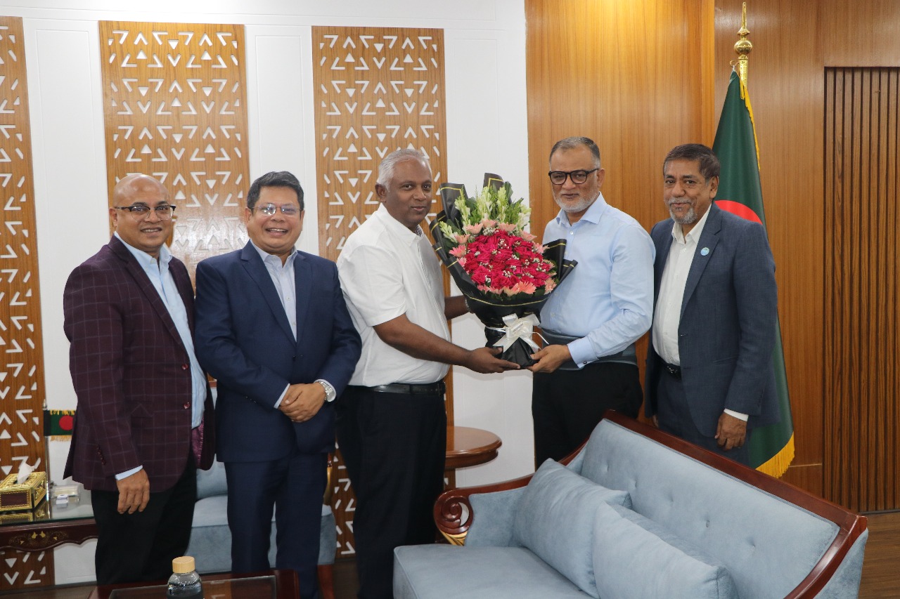 বাণিজ্য মন্ত্রণালয়ের উপদেষ্টার সঙ্গে আইসিএমএবি প্রতিনিধি দলের সাক্ষাৎ