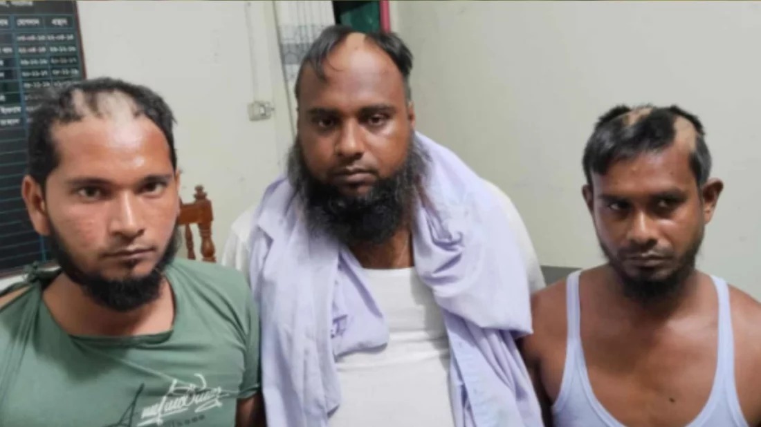 মাদ্রাসার টাকা তুলতে গিয়ে গণপিটুনির শিকার তিন খাদেম