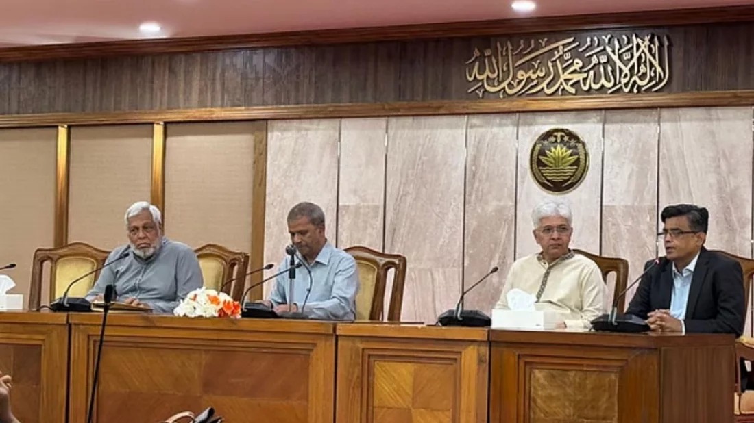 গণভোট নিয়ে দলগুলো ‘ঐকমত্যে’ পৌঁছাতে না পারলে সিদ্ধান্ত দেবে সরকার