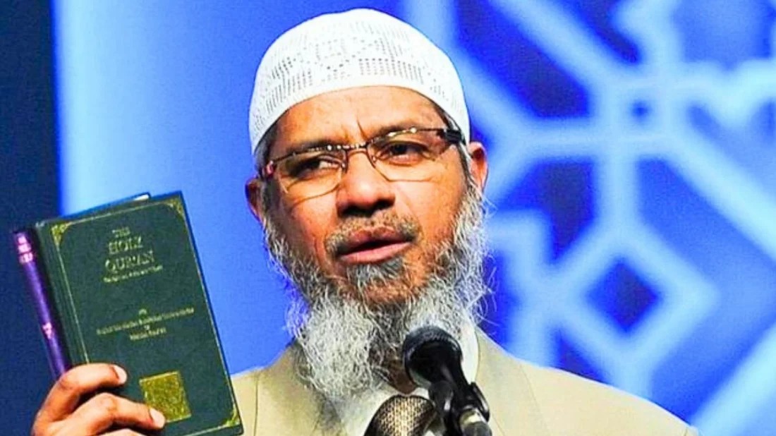 উদ্বেগ-বিতর্ক সত্ত্বেও বাংলাদেশে আসতে পারেন জাকির নায়েক