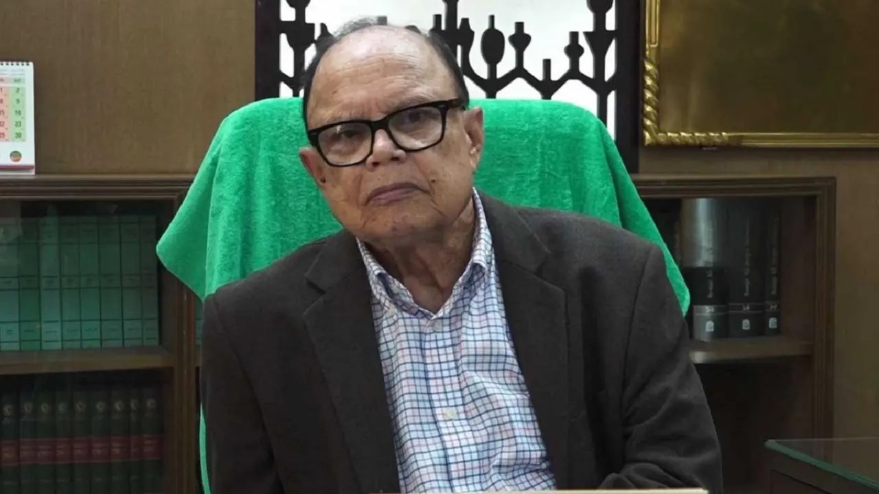খাদ্যবান্ধব কর্মসূচিতে ১৫ টাকা কেজি দরে ৩০ কেজি চাল পাবে ৫৫ লাখ পরিবার :  খাদ্য উপদেষ্টা
