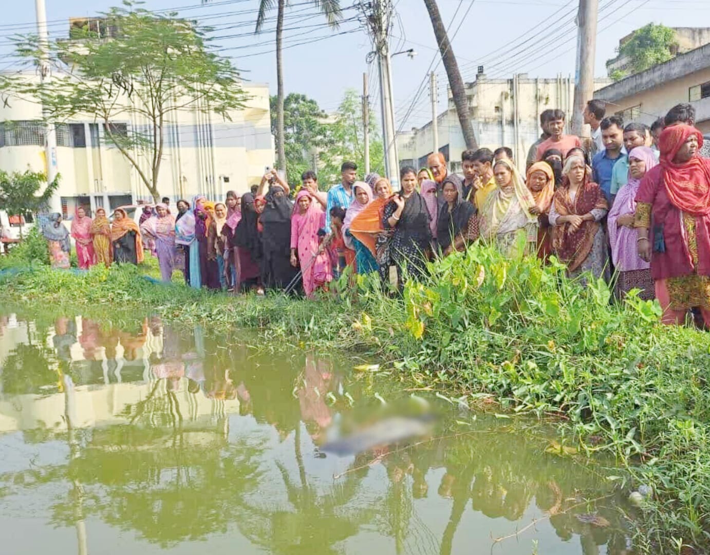 কুষ্টিয়ার জেনারেল হাসপাতালের পুকুর থেকে নারীর মরদেহ উদ্ধার