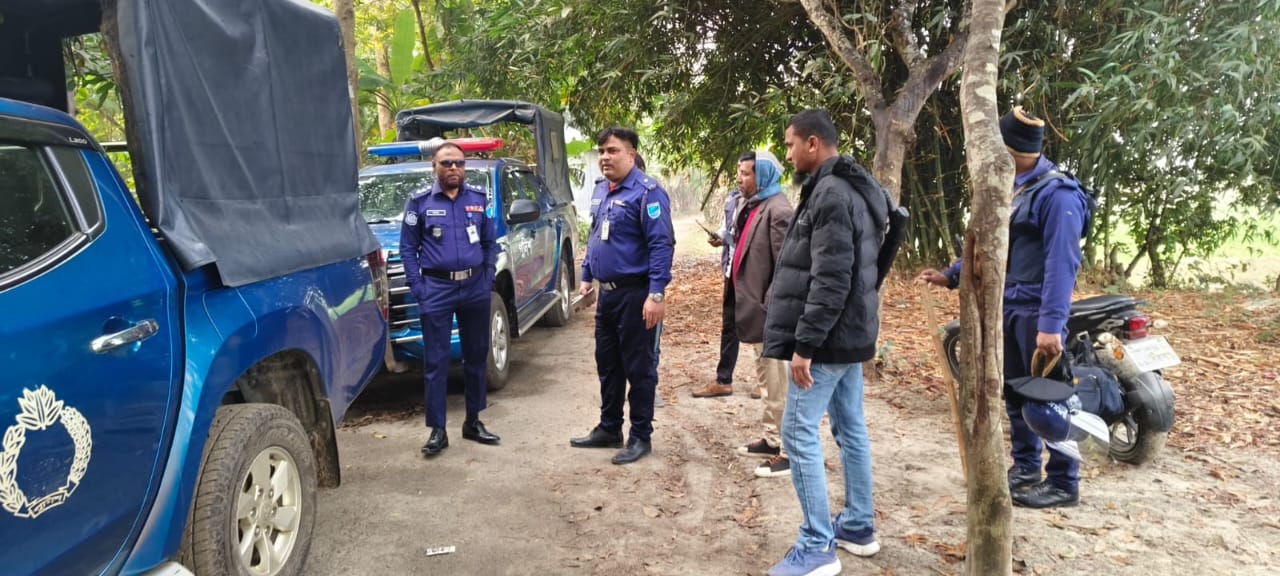 পুলিশ পরিচয়ে ফরিদপুরের আলফাডাঙ্গায় বিএনপি নেতাকে কুপিয়ে হত্যা: গ্রেফতার ২, বাকিদের ধরতে অভিযান