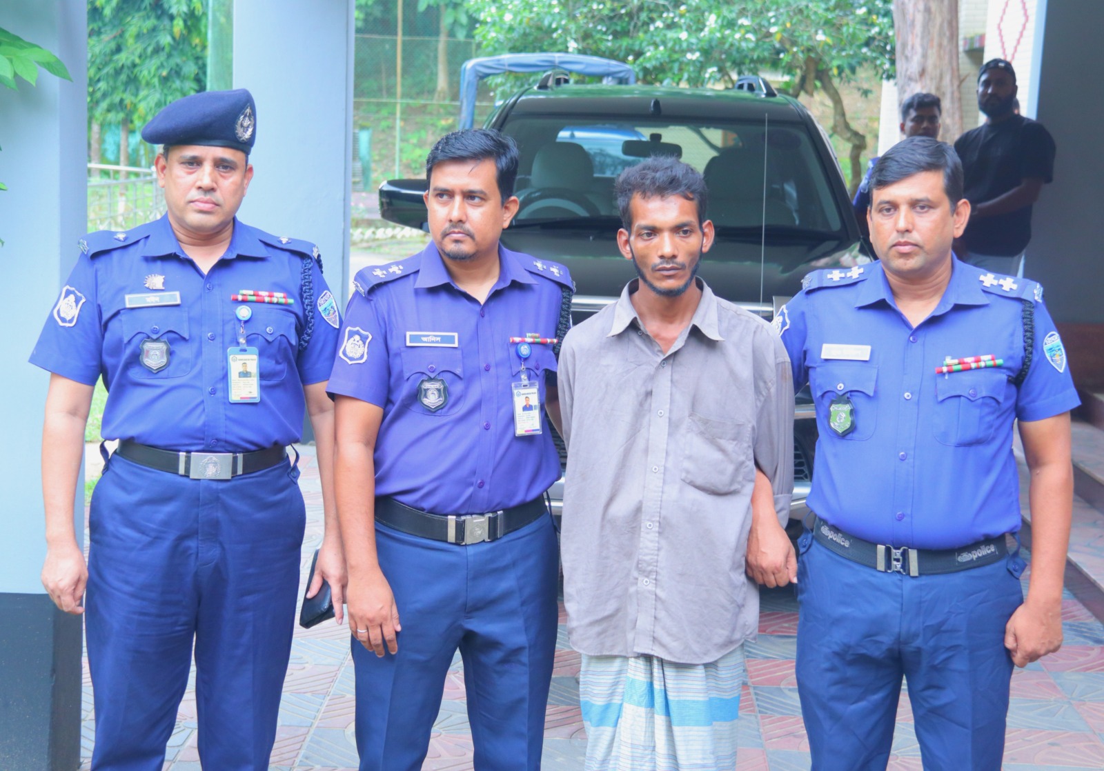 রামগড়ে দাদী-ফুফুকে নৃশংসভাবে হত্যা, ঘাতক সাইফুল গ্রেপ্তার