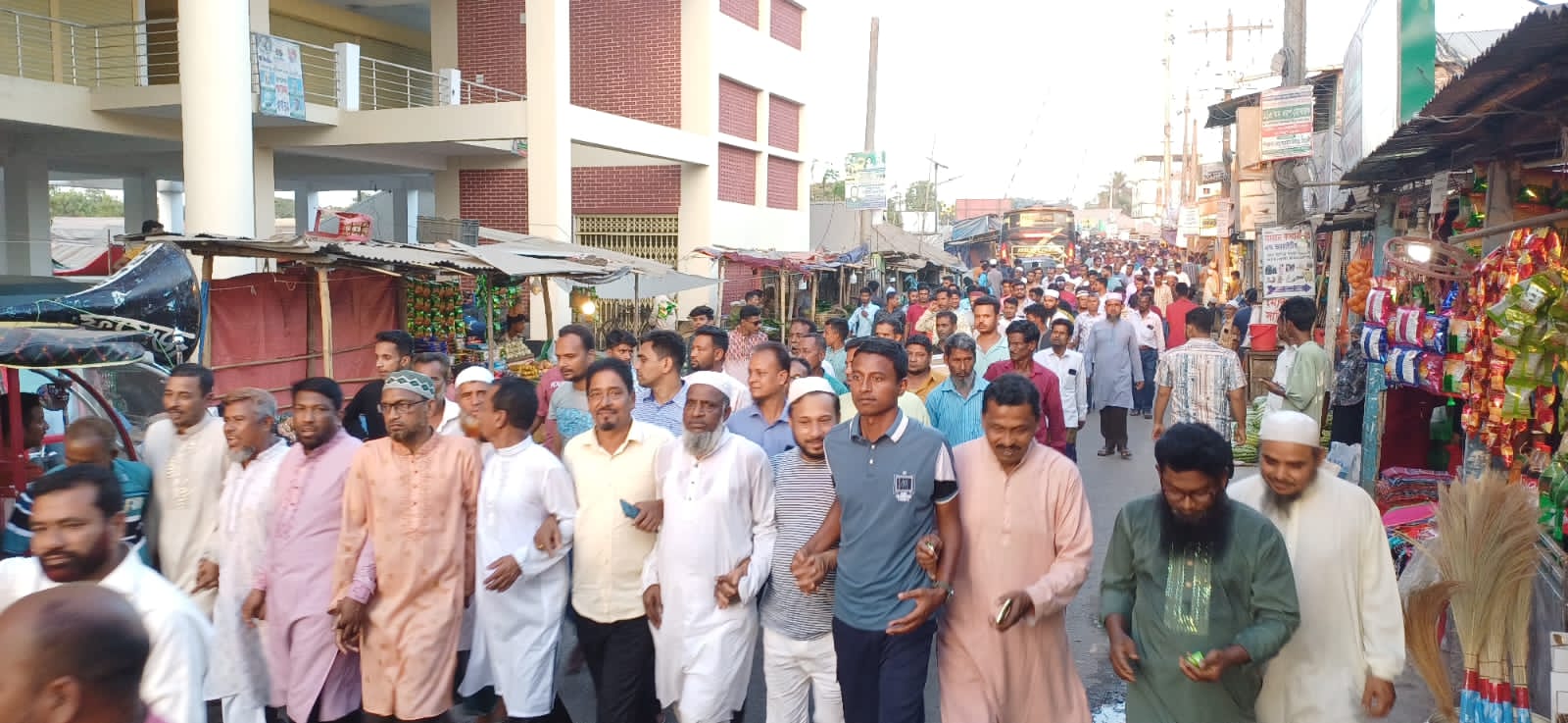 মনির চৌধুরীর নেতৃত্বে লালমাই বিএনপি ঐক্যবদ্ধ; আনন্দ মিছিল