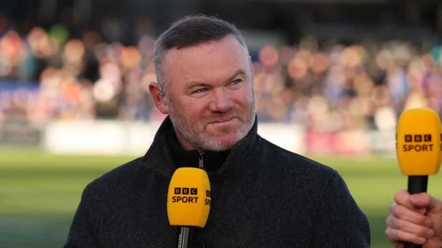 এক শর্তে ম্যানইউয়ের ডাগআউটে দাঁড়াতে প্রস্তুত রুনি