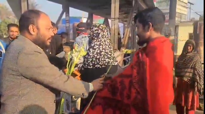 ‎বিএনপি নেতা অ্যাড. মুবিনের ধানের শীষের পক্ষে  ব্যতিক্রমী প্রচারণা